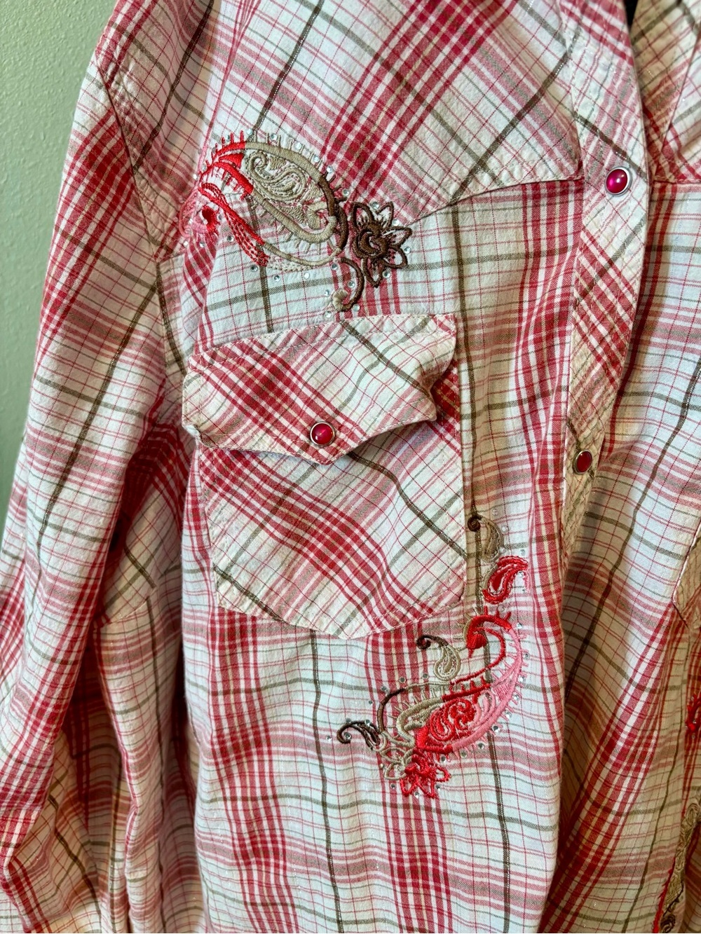 Pearl Snap Red Plaid Embroidered Women's Button-Up Long Sleeve Shirt - Picture 2 of 7